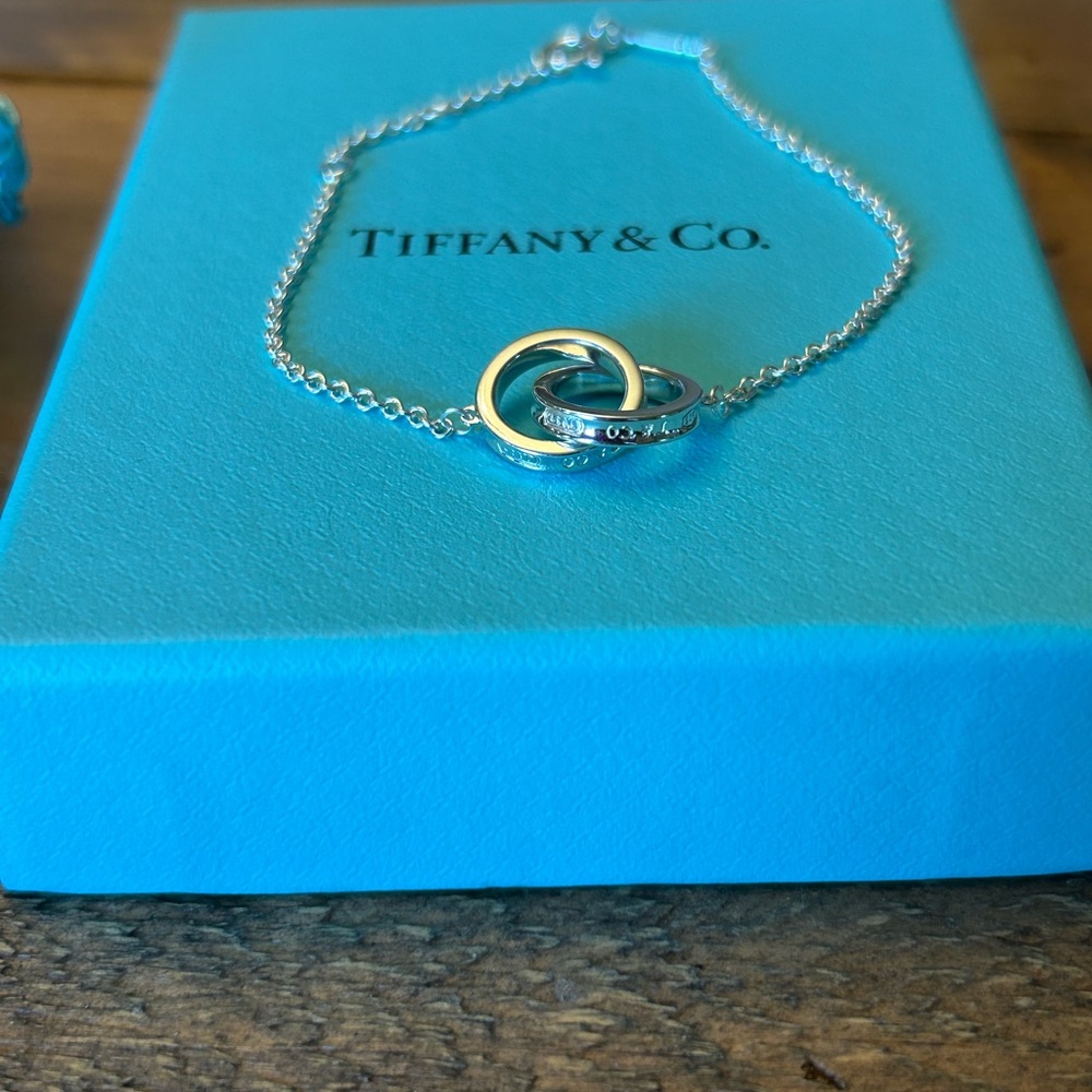 Tiffany & Co. Silver Interlocking Circles Bracelet